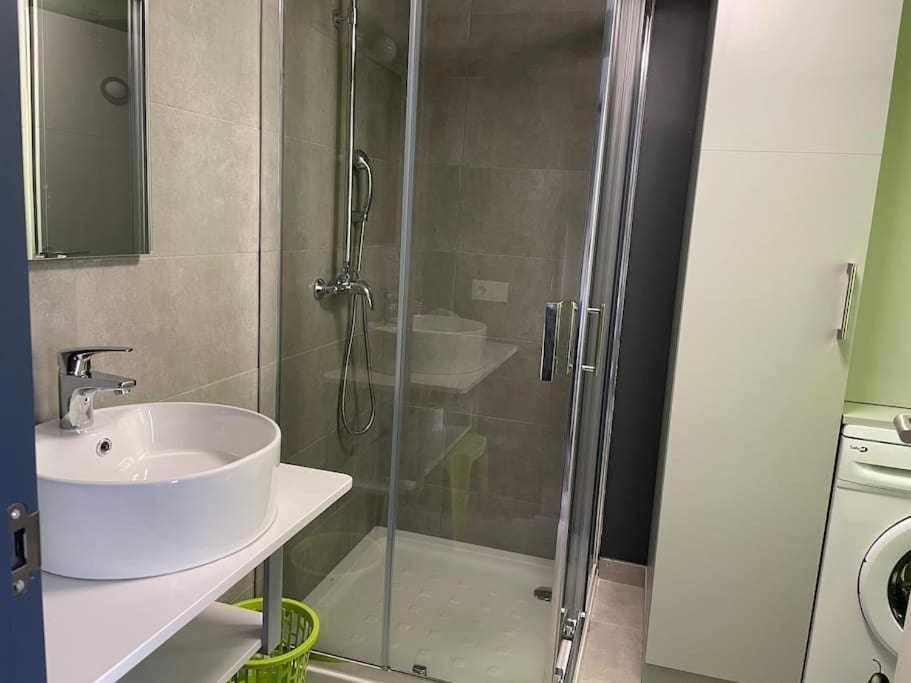 Oak House Oakplacescom ليون المظهر الخارجي الصورة